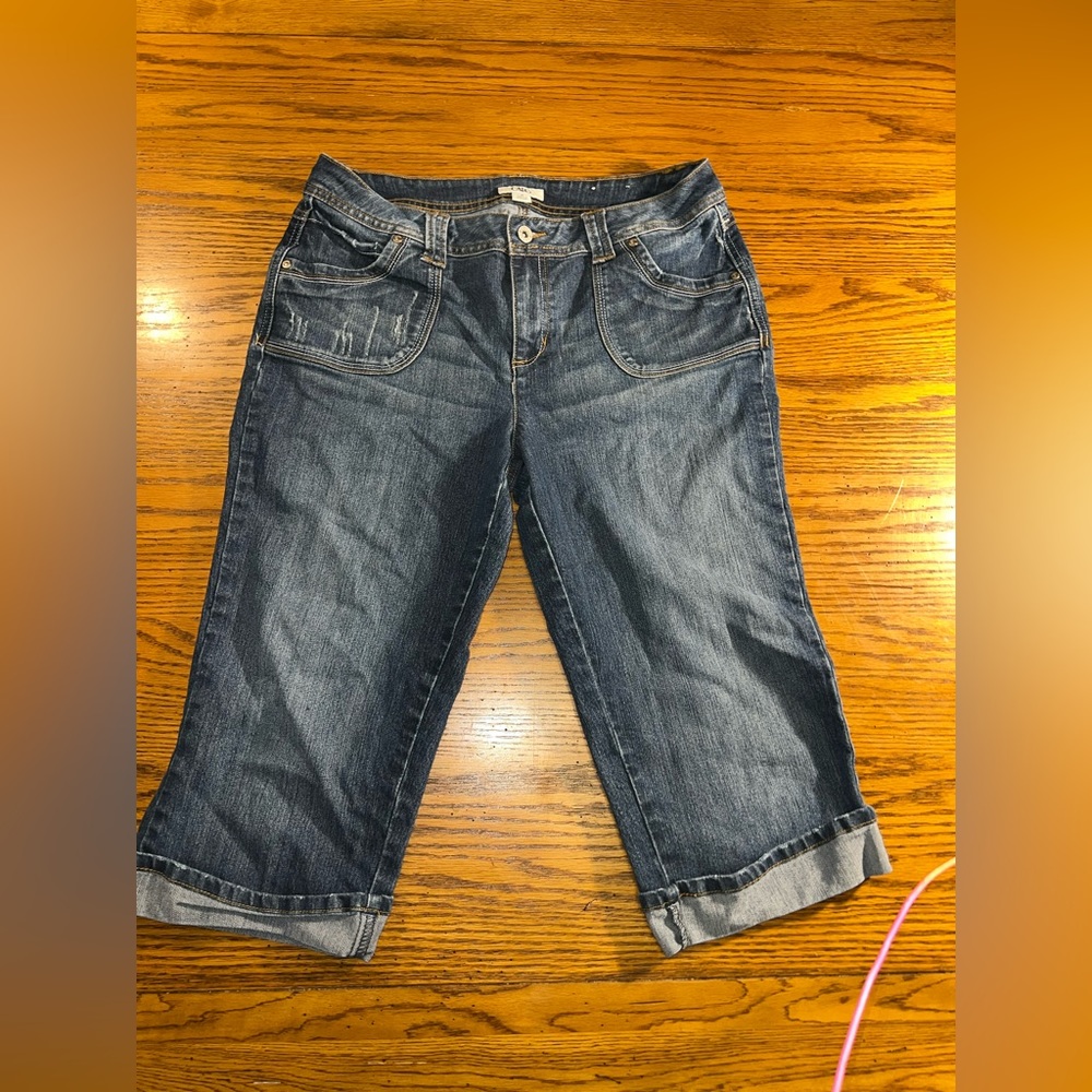Womens size 12 capris